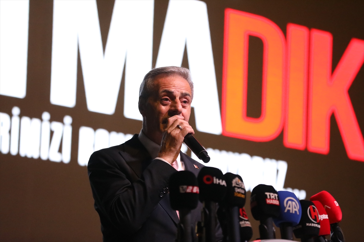 Vali Rahmi Doğan: Depremle yaşamak durumundayız, sağlam bina şart