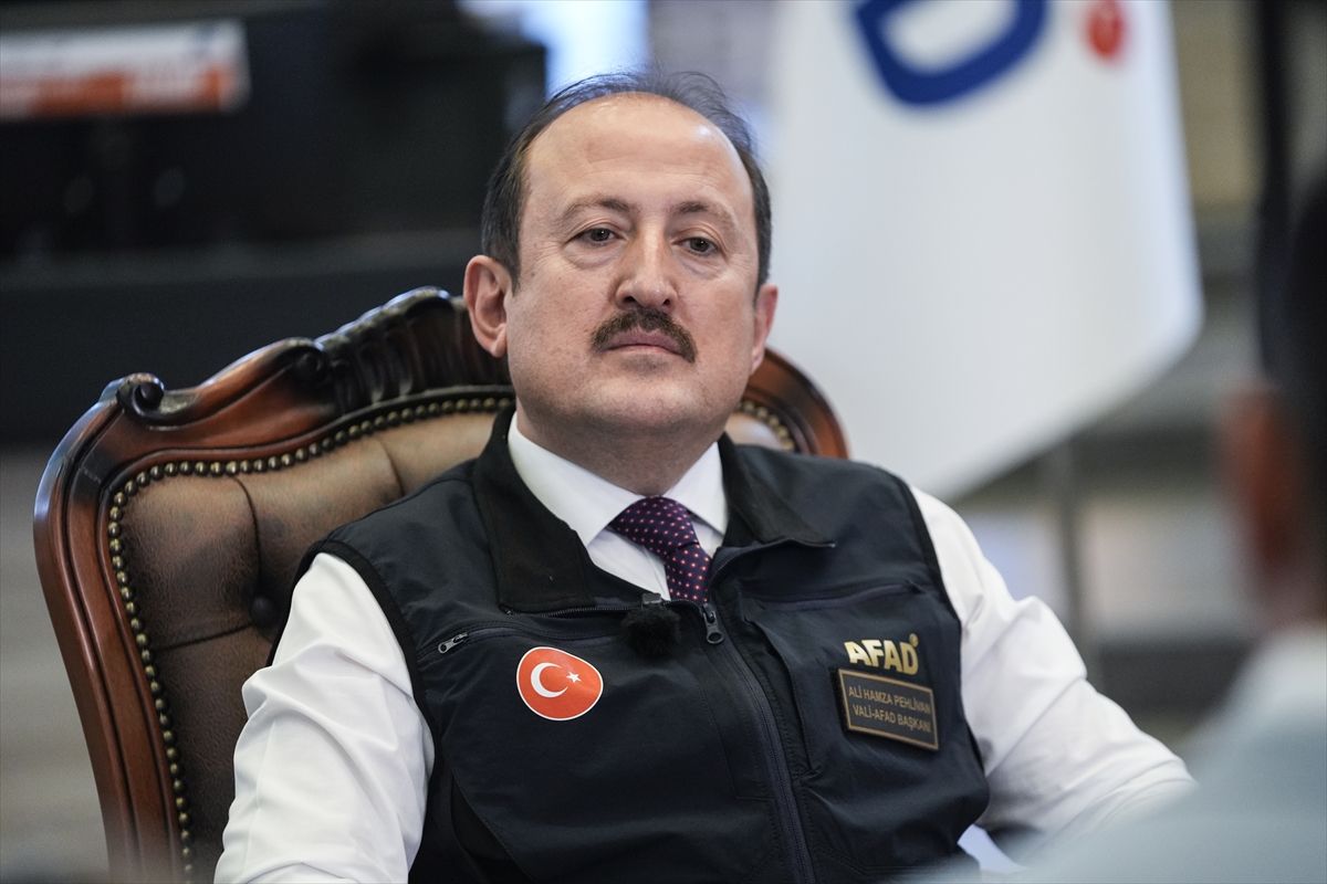 AFAD Başkanı Pehlivan: Arama Kurtarma Kapasitesi 175 Bine Ulaştı