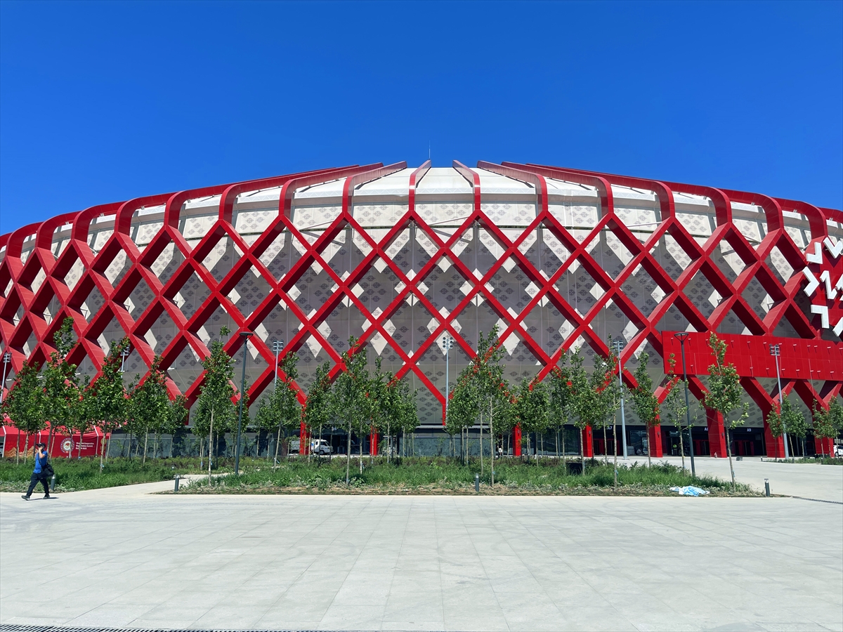 51 bin kişilik stadyumun inşası tamamlandı