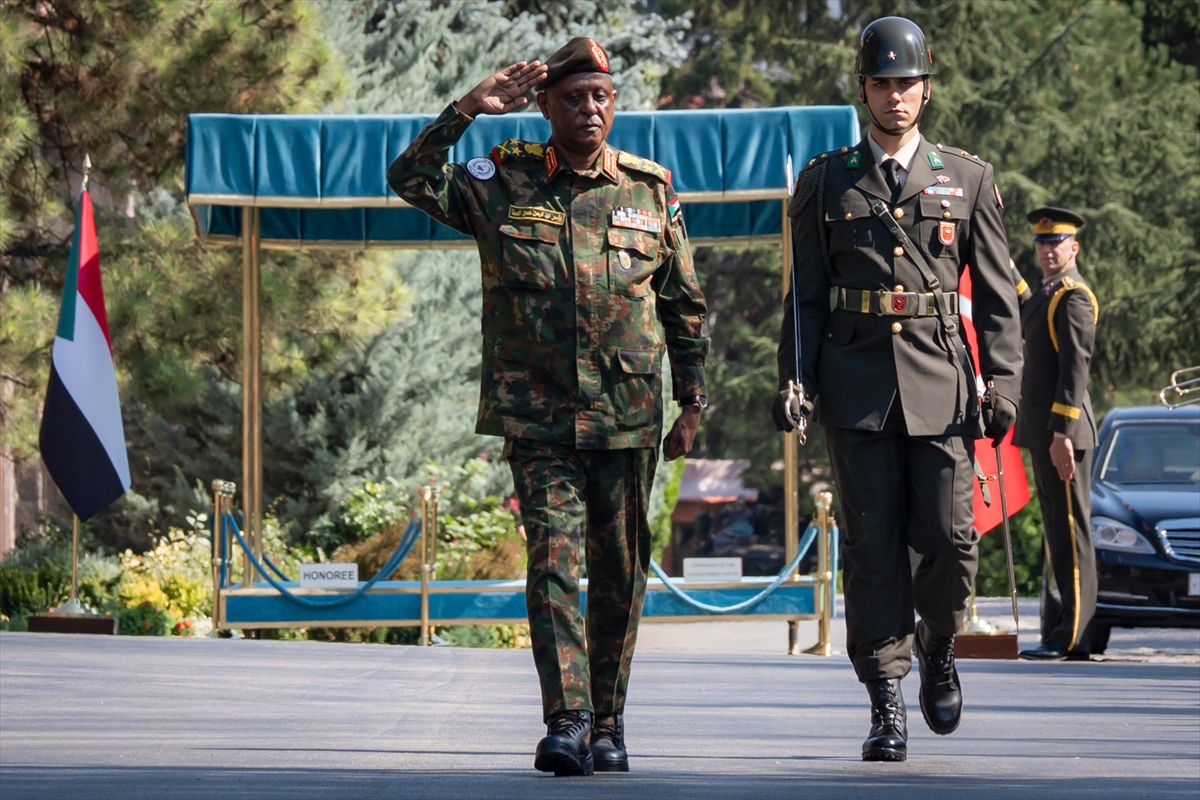 Genelkurmay Başkanı Bayraktaroğlu: Sudanlı mevkidaşıyla görüştü