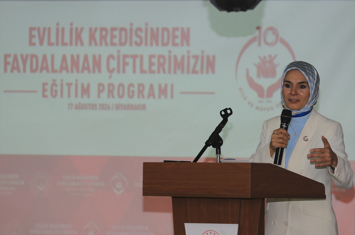 Bakan Göktaş: Evlilik kredisi alanlara TOKİ'de kontenjan