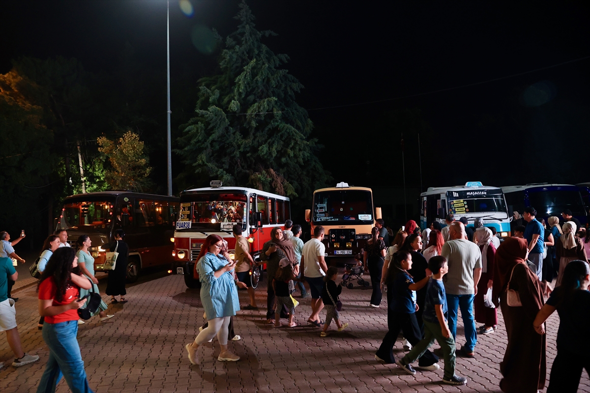 "Fuar 38"i nostaljik dolmuşlarla tanıtıyorlar