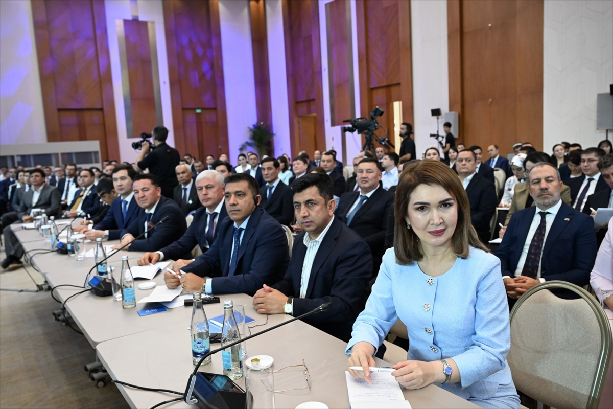 Özbekistan Cumhurbaşkanı Mirziyoyev: İş dünyasına destek mesajı