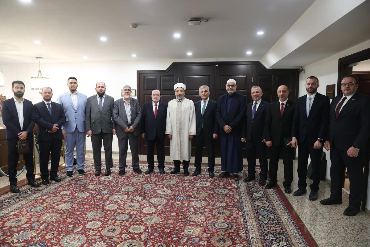Diyanet Başkanı Arpaguş, Suriye Bakanı Şukri ile görüştü