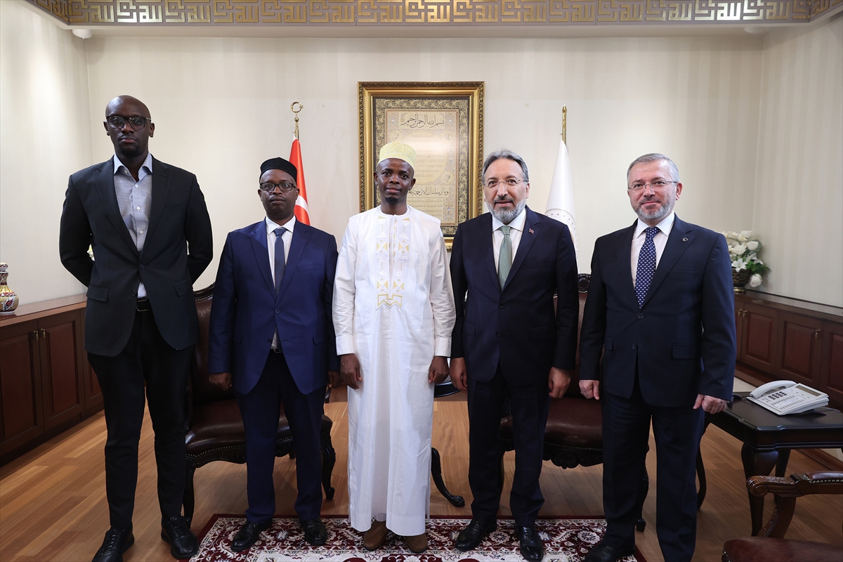 Diyanet İşleri Başkanı Safi Arpaguş: Ruanda Müftüsü ile görüştü