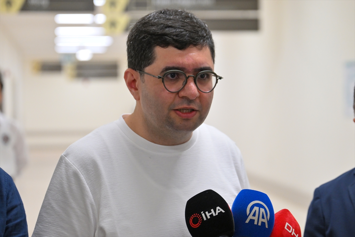 Melih Meriç: Gaziantep Milletvekili bıçaklı saldırıda yaralandı