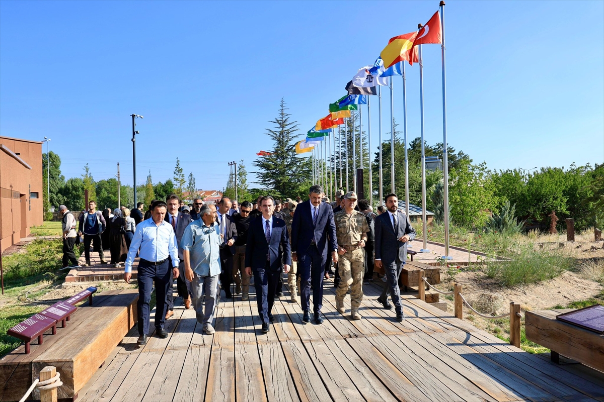 Bakan Yardımcısı Ali Çelik: Bitlis'te güvenlik toplantısına katıldı