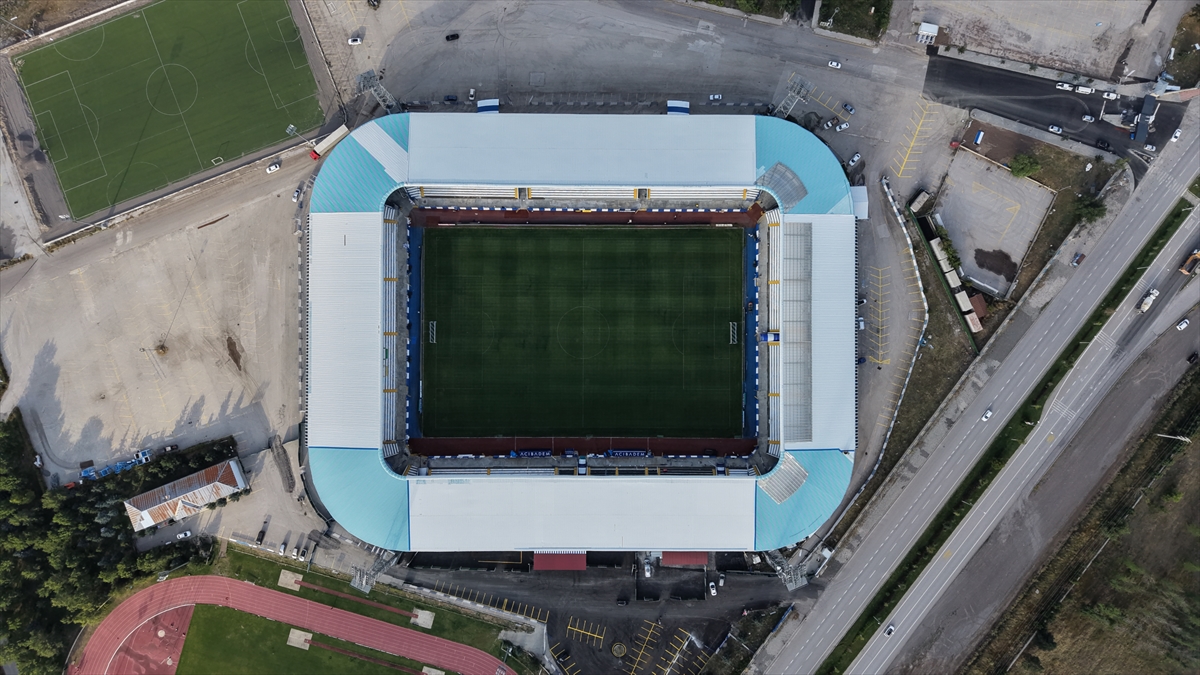 Erzurumspor: Kazım Karabekir Stadı 3 sezon sonra tam kapasite