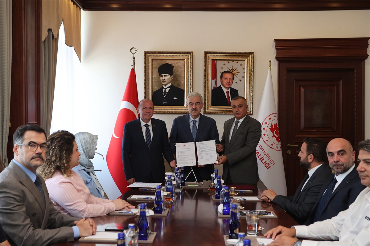 Bursa Ticaret Borsası: Okul MEB'e devredildi, Mehmet Aydın adı yaşayacak