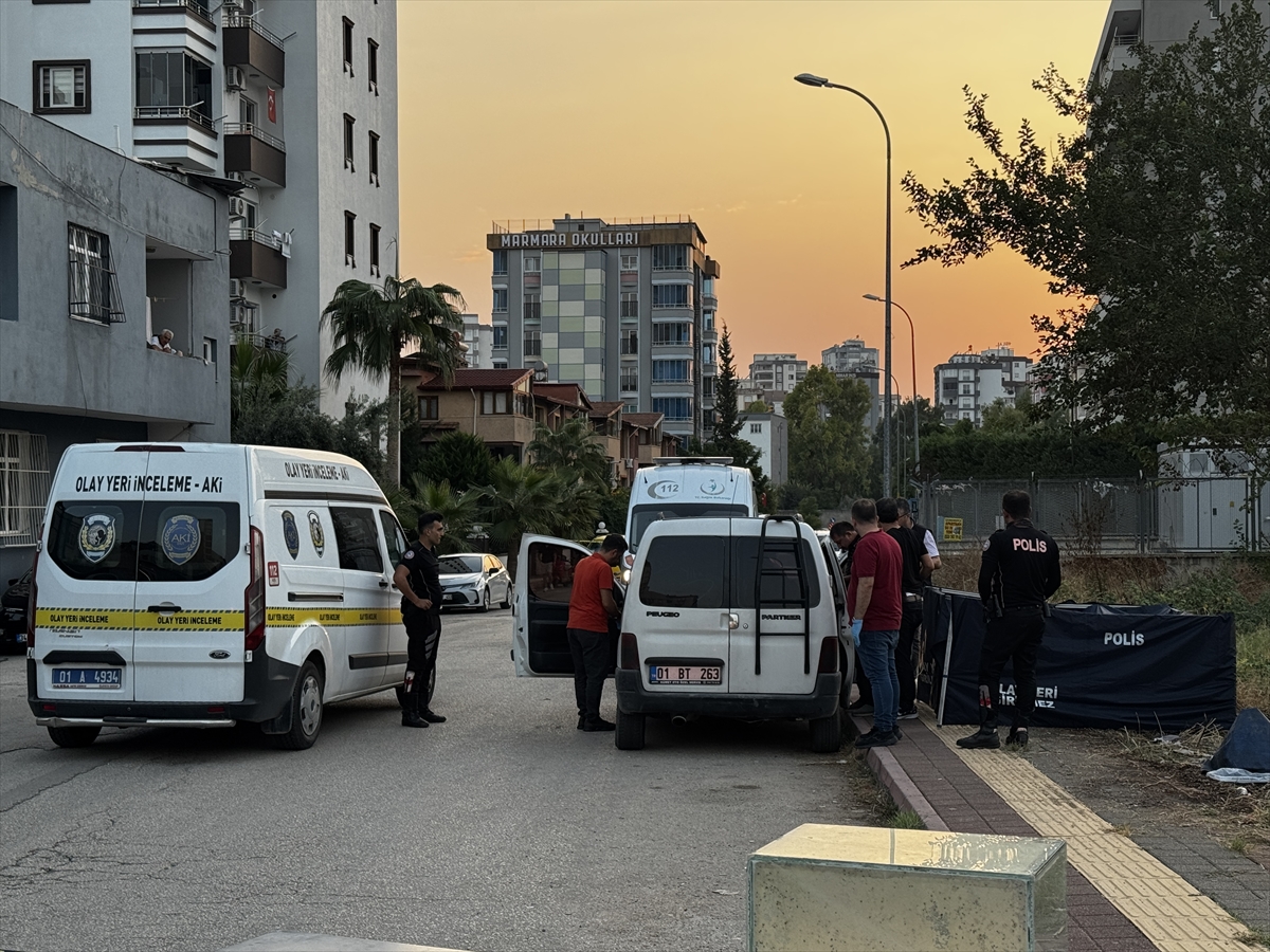 Adana'da alacak kavgası: Baba ve oğlu öldü, anne yaralı