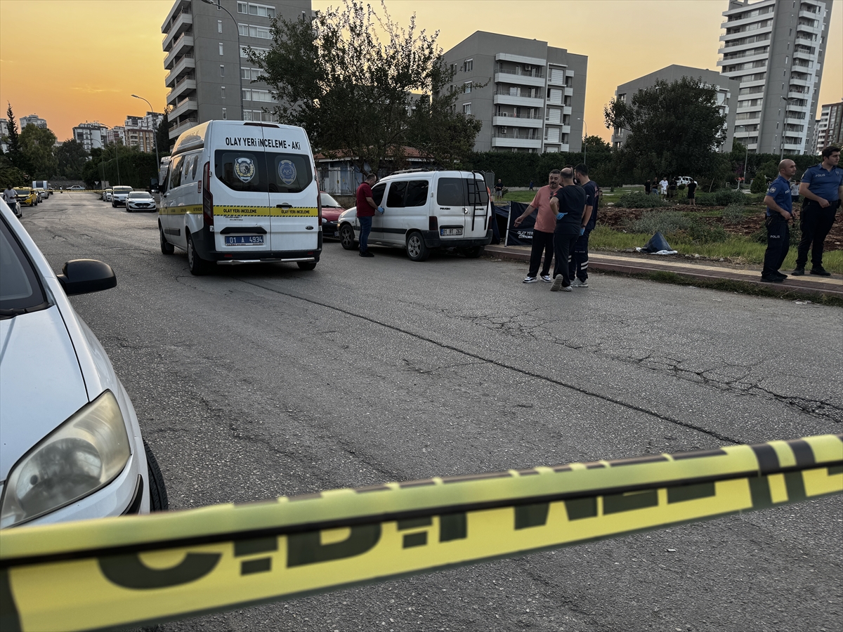 Adana'da alacak kavgası: Baba ve oğlu öldü, anne yaralı