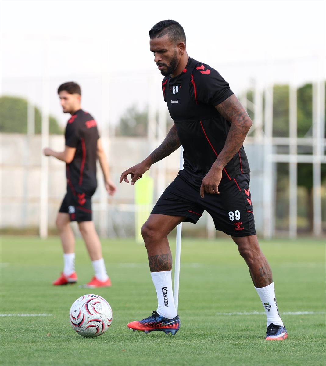 Sivasspor: Manisa FK maçı için antrenmanlara başladı