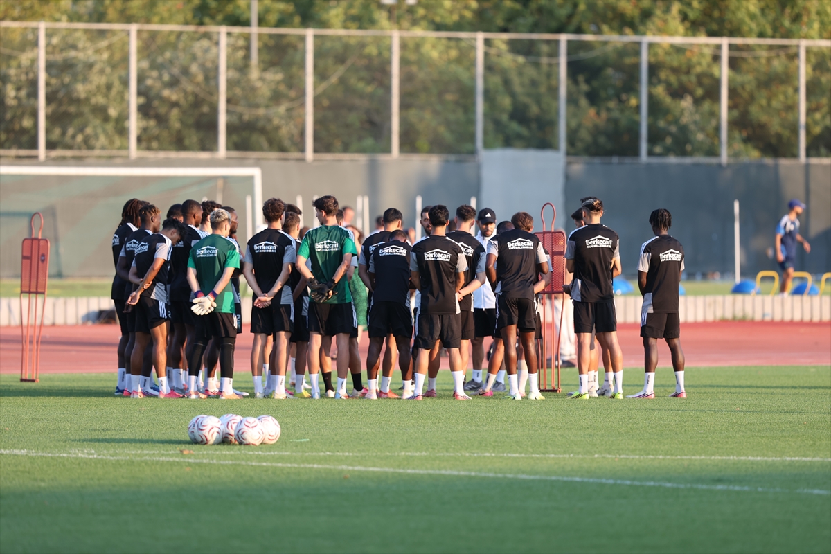 Selçuk İnan: Kocaelispor 3 puanı taraftara hediye etmek istiyor