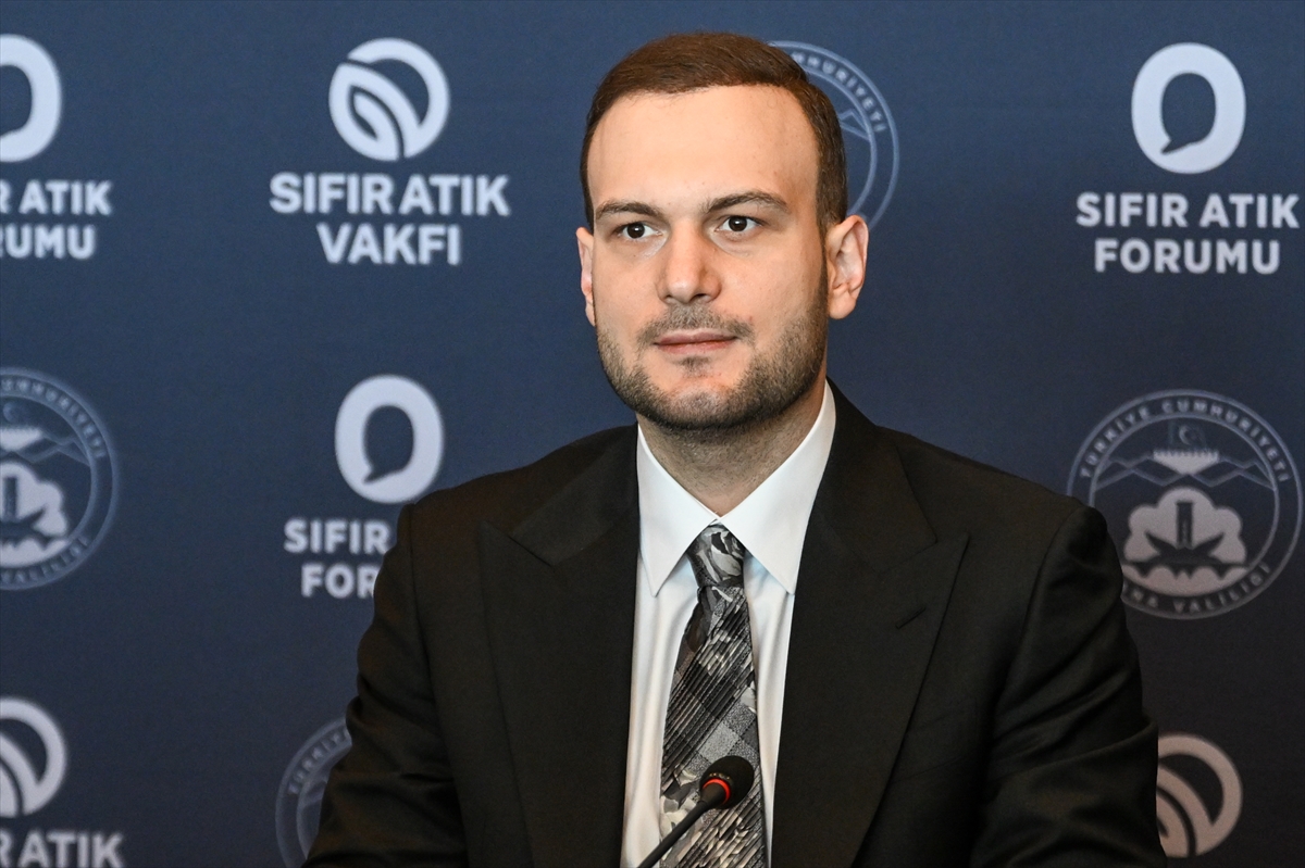 Vali Yavuz: Plastik atıkta 'üret-kullan-dönüştür' hedefi