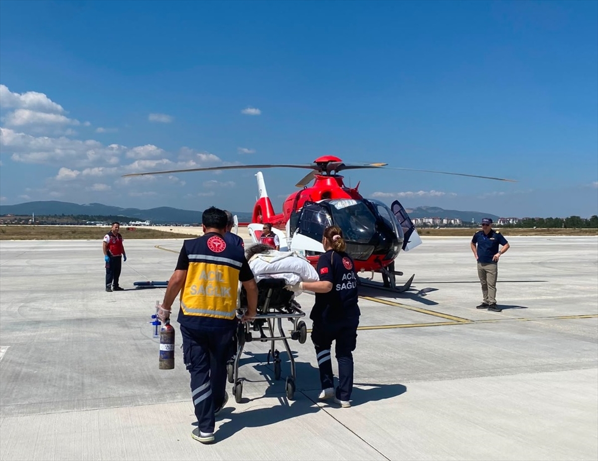 Kastamonu'da inme geçiren hasta helikopterle Ankara'ya sevk edildi