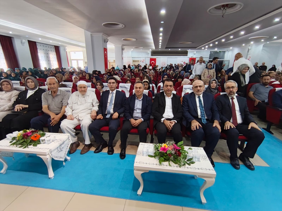 Tokat'ta 41 hafız icazet aldı: Külliyede tören düzenlendi