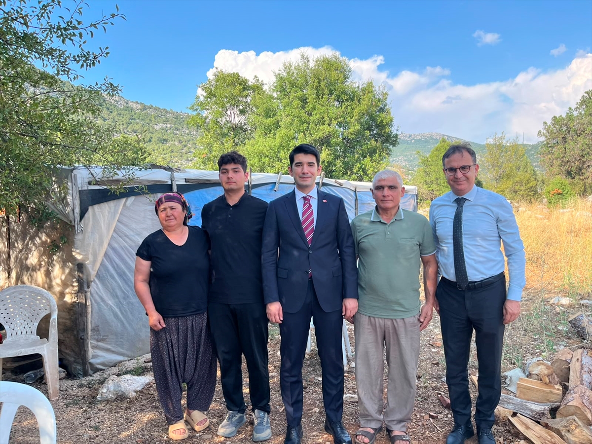 Orman İşçisi Oğlu Ahmet Deniz: Hacettepe Tıp'ı Kazandı