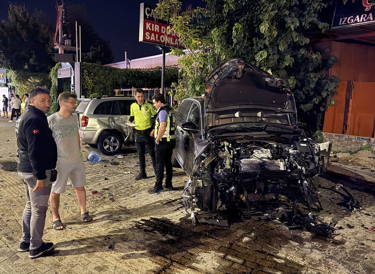 Bursa Nilüfer'de iki otomobil çarpıştı: 2 ölü, 2 yaralı