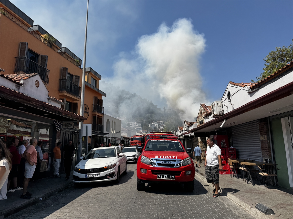 Fethiye'de restoranda çıkan yangın söndürüldü