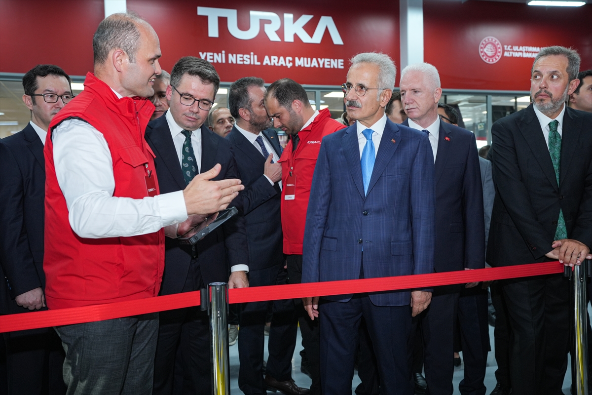 Ulaştırma ve Altyapı Bakanı Uraloğlu, "Turka Örnek Araç Muayene Merkezi Tanıtım Programı"nda konuştu: