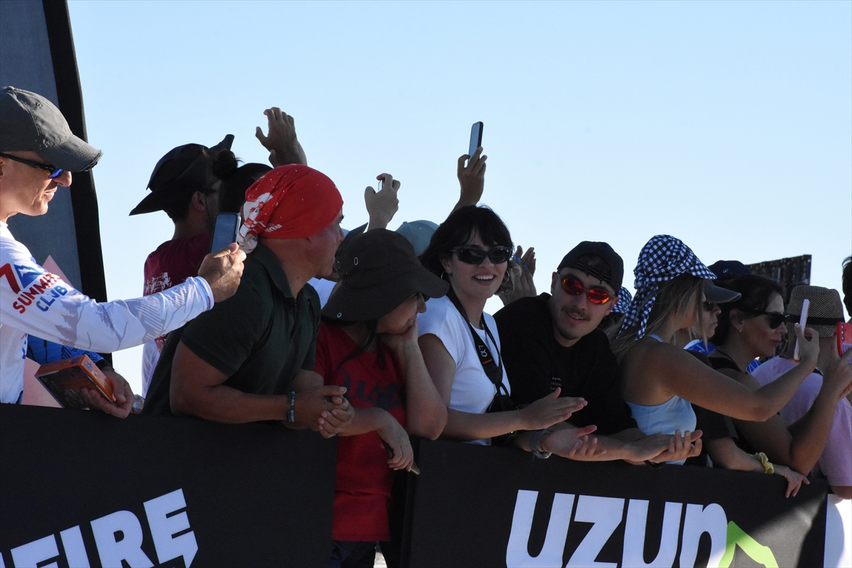 Runfire Ultra Trail Maratonu Tuz Gölü'nde 750 sporcuyla başladı
