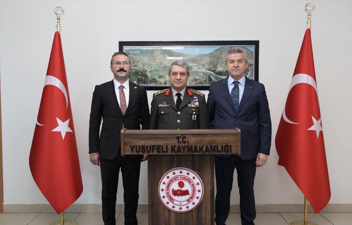 Genelkurmay Başkanı Bayraktaroğlu: Artvin'de incelemelerde bulundu