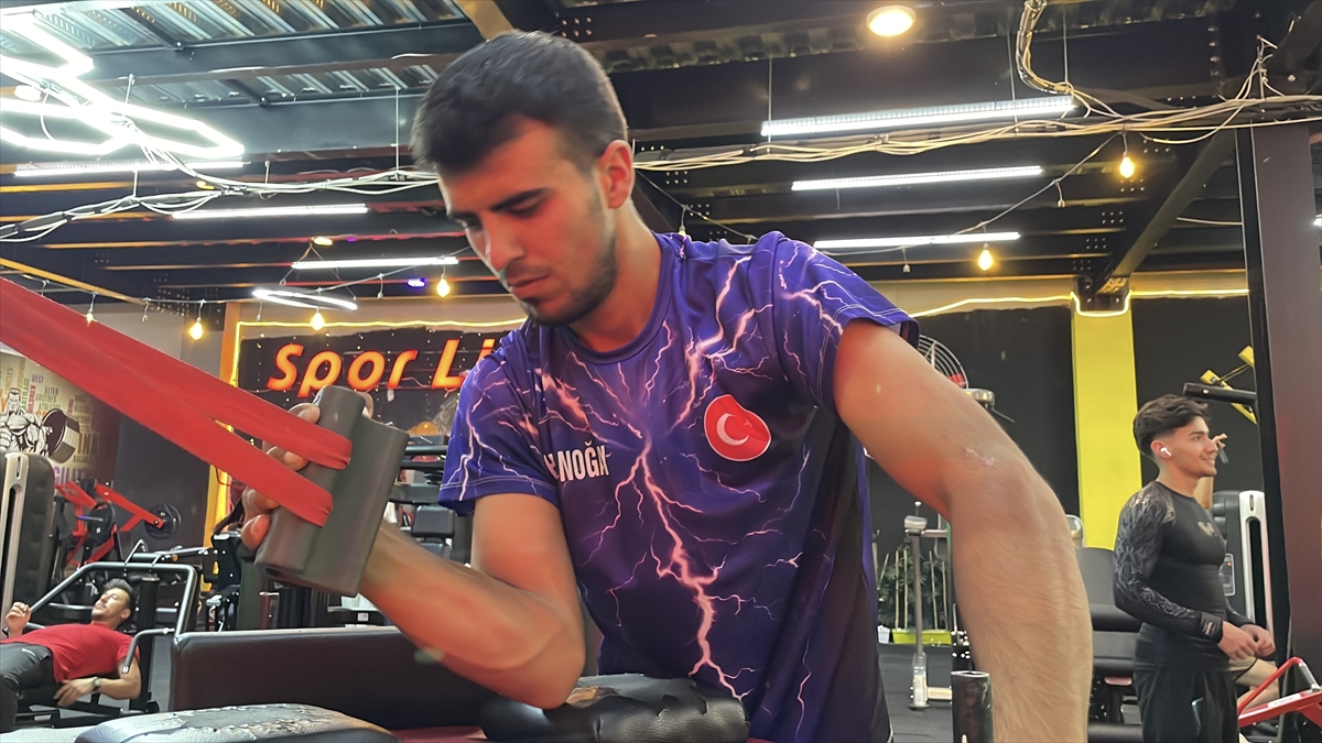 "Deli Bilek" lakaplı çoban Halil İbrahim Noğay, Dünya Şampiyonası'na hazırlanıyor