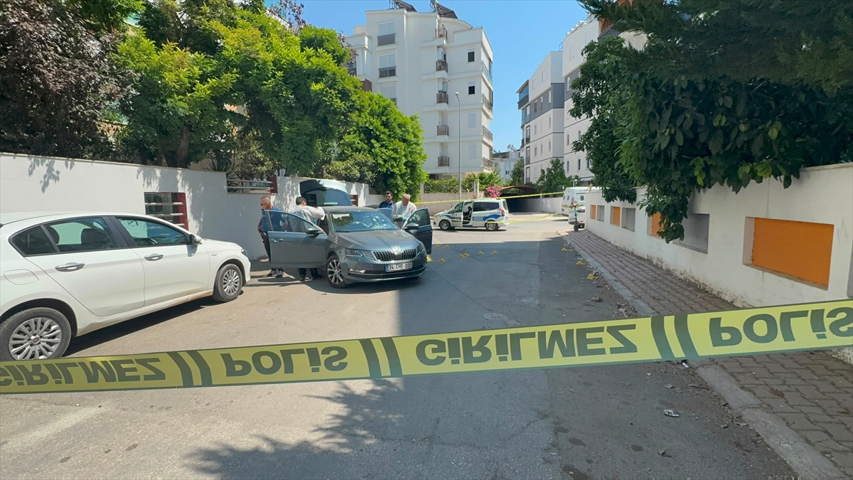 Antalya'da silahlı saldırı: Bir kişi hayatını kaybetti