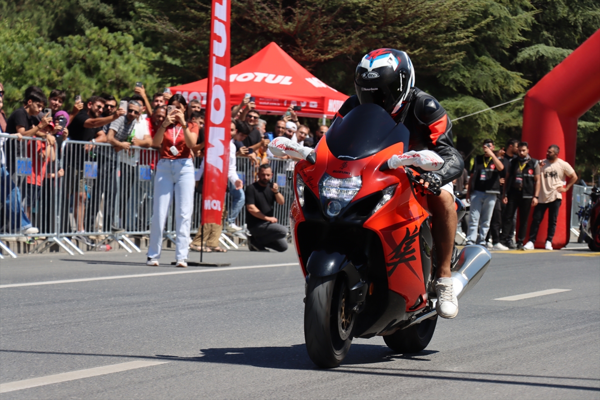 Erzincan'da Motodrag yarışları: Motosiklet tutkunları buluştu