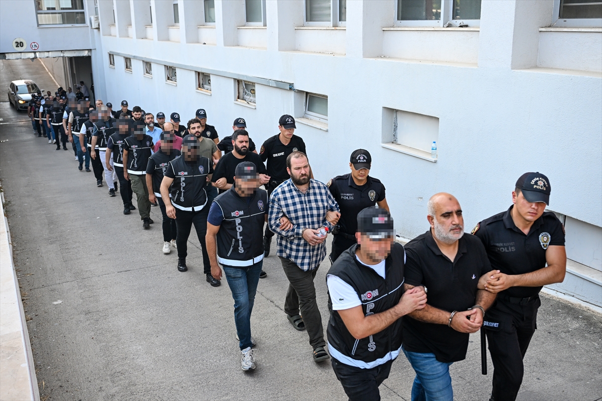 "Kuytulcular" yapılanmasına yönelik soruşturmada Alparslan Kuytul ve eşi tutuklandı