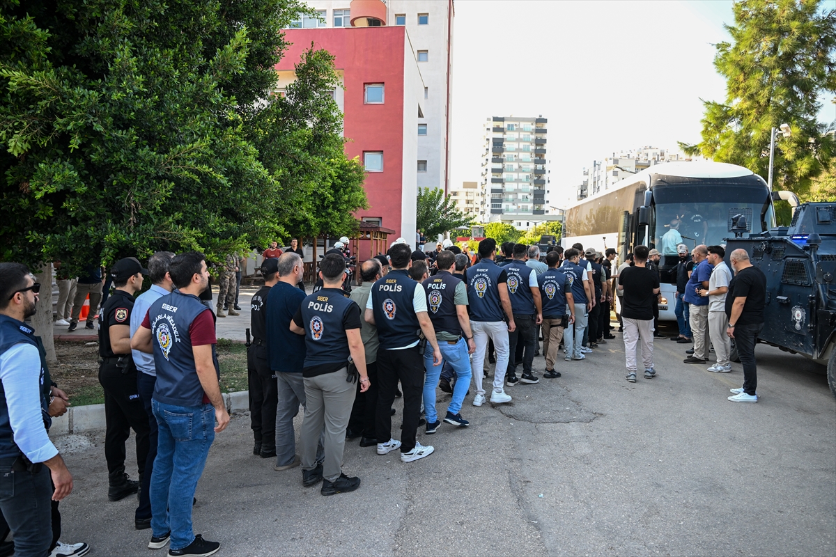 "Kuytulcular" yapılanmasına yönelik soruşturmada Alparslan Kuytul ve eşi tutuklandı
