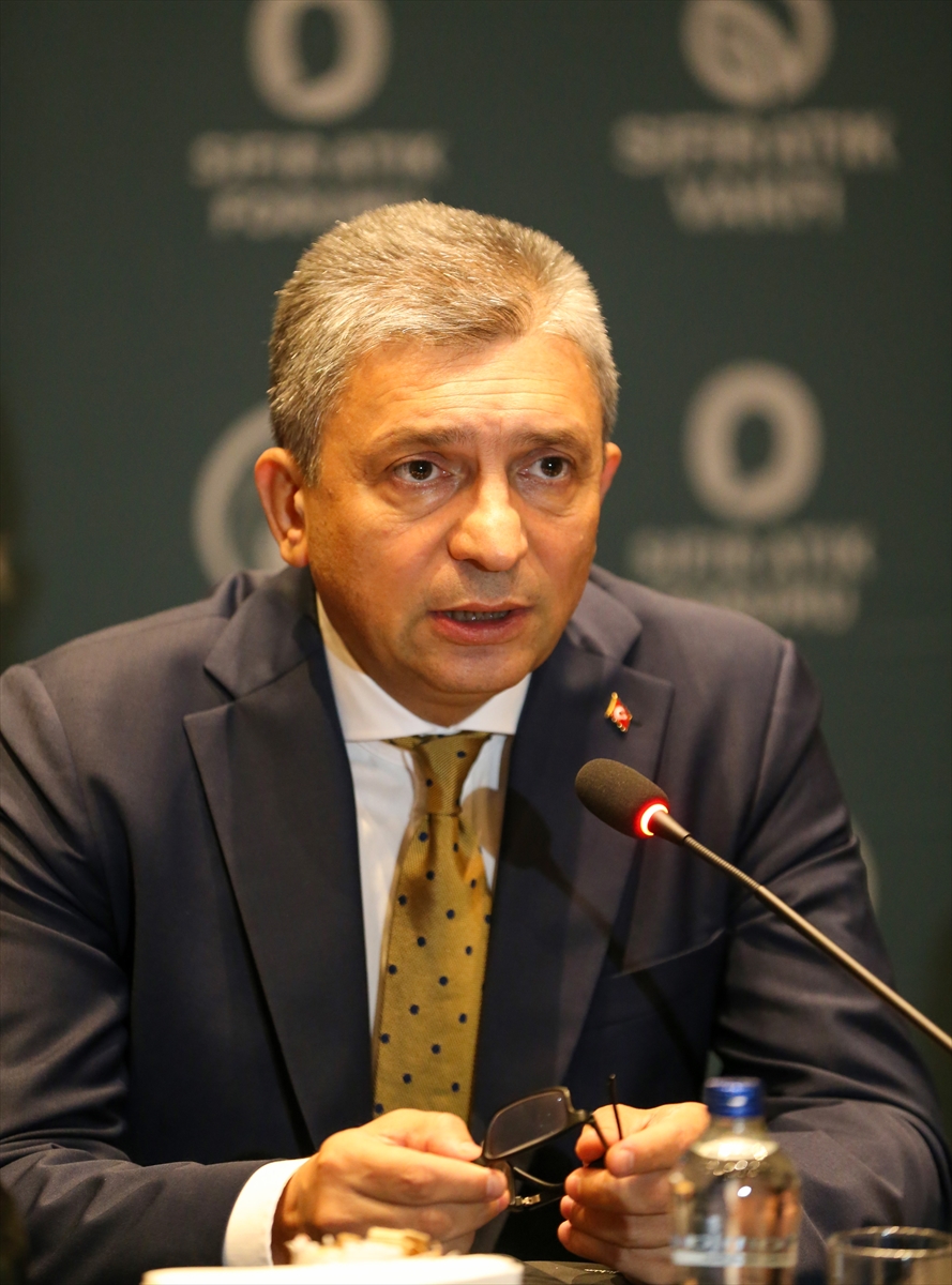 Vali Hulusi Şahin: Akdeniz'deki plastik kirliliği büyük sorun