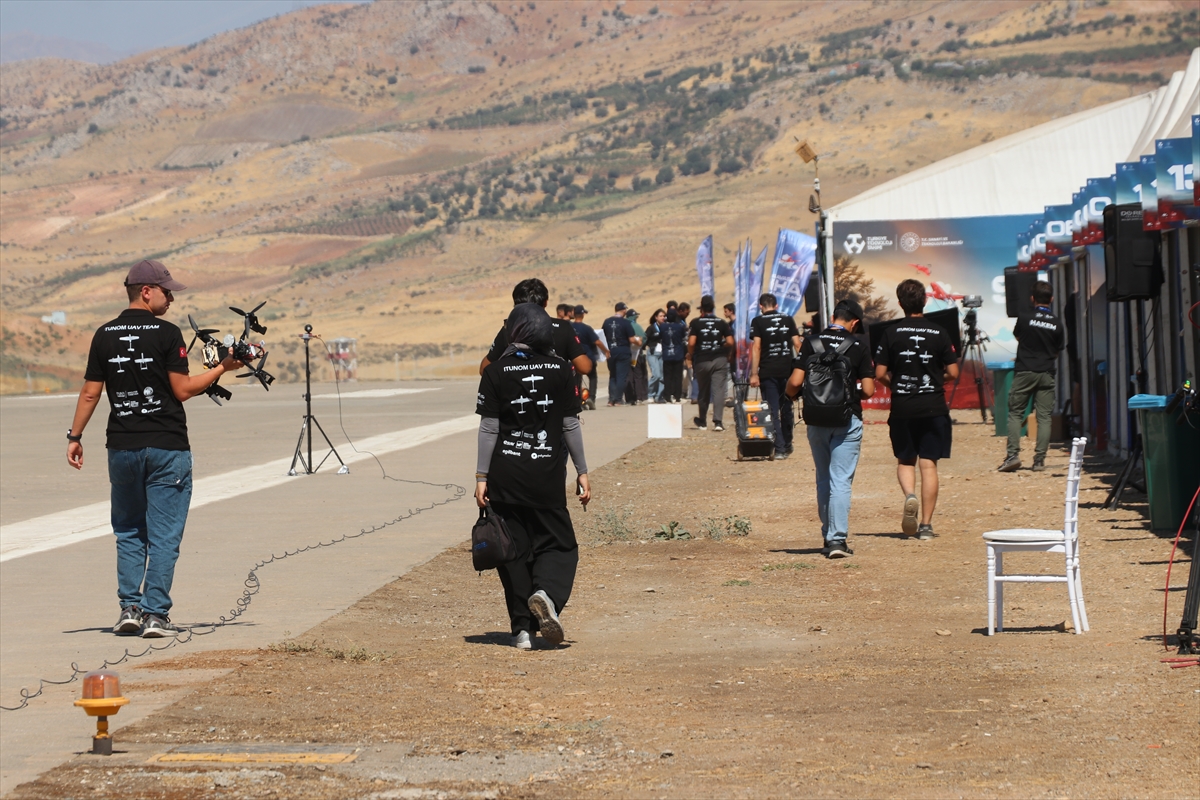Siirt'teki TEKNOFEST İHA Yarışması'nda ilk etap tamamlandı