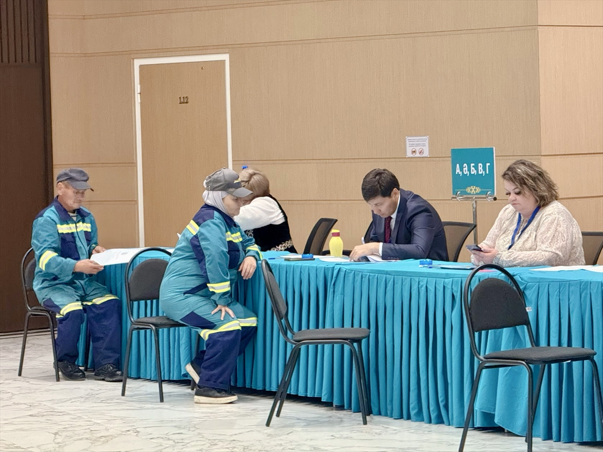 YSK Başkanı Mutta: Kazakistan'da Kurultay seçimi sakin geçiyor