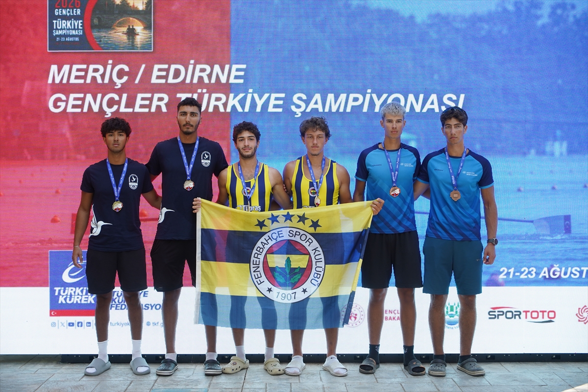 Yeşilay Edirne: Kürek Şampiyonası gençleri sporla buluşturdu