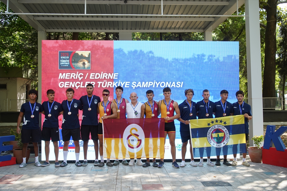 Yeşilay Edirne: Kürek Şampiyonası gençleri sporla buluşturdu