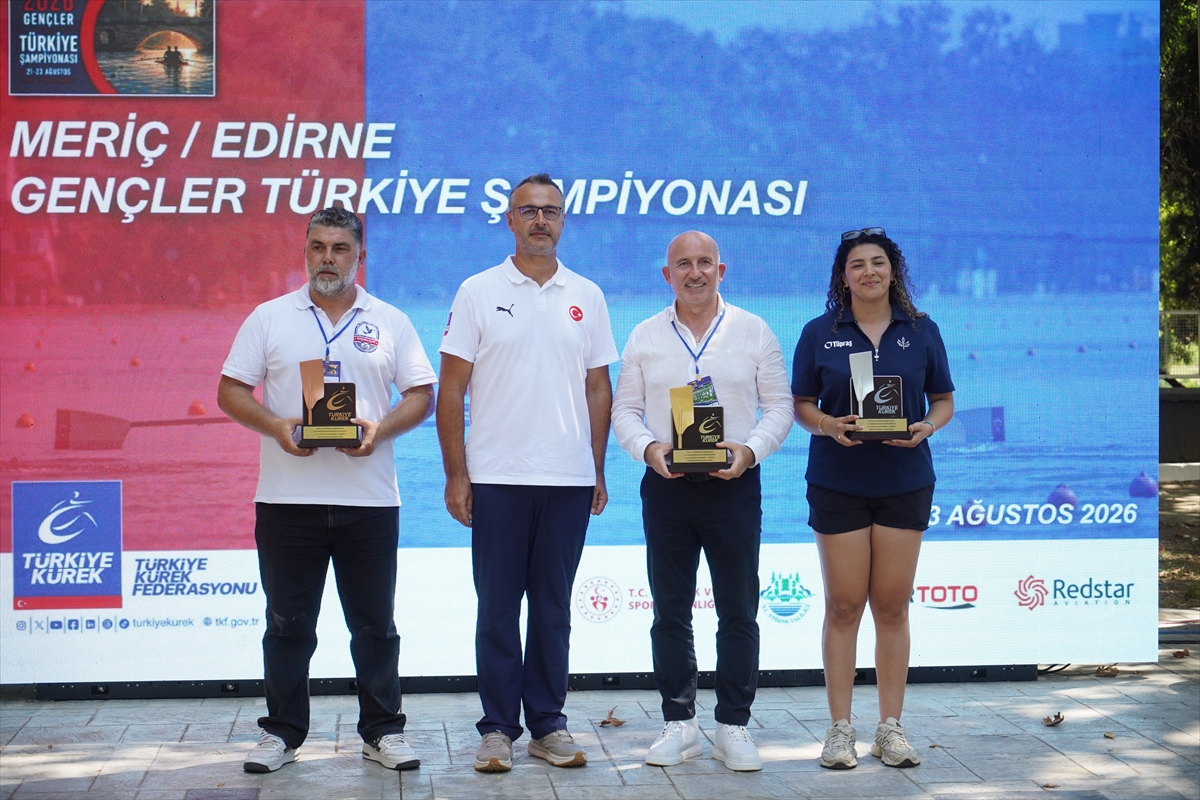 Yeşilay Edirne: Kürek Şampiyonası gençleri sporla buluşturdu
