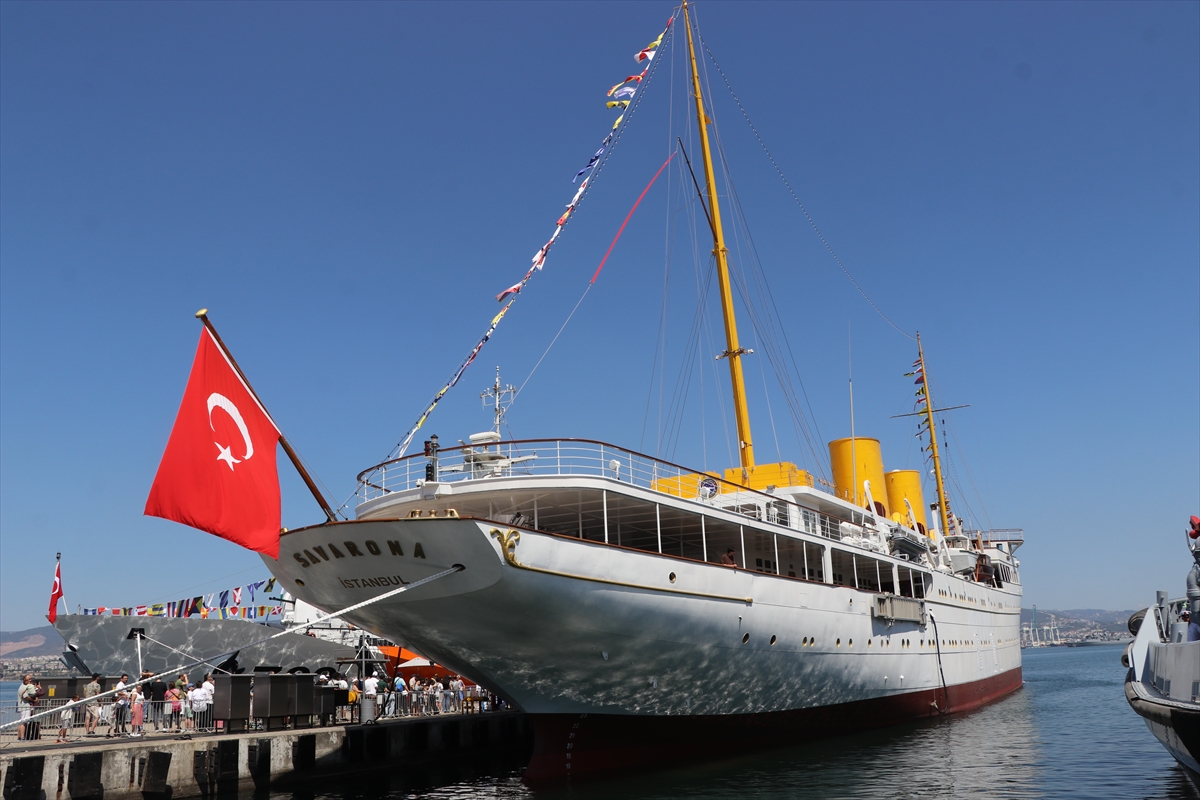 TCG Savarona: Atatürk'ün mirası ziyaretçileri duygulandırıyor