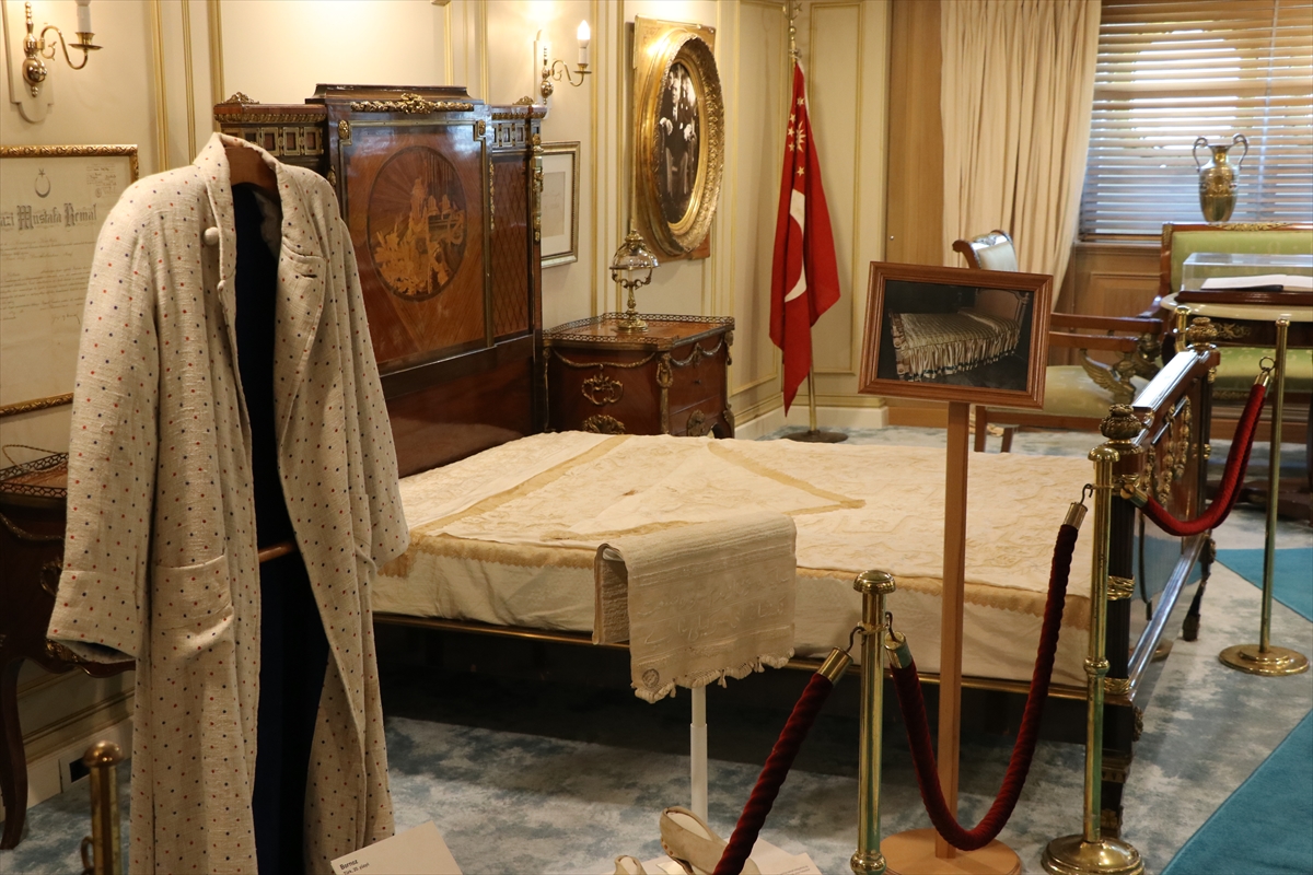 TCG Savarona: Atatürk'ün mirası ziyaretçileri duygulandırıyor