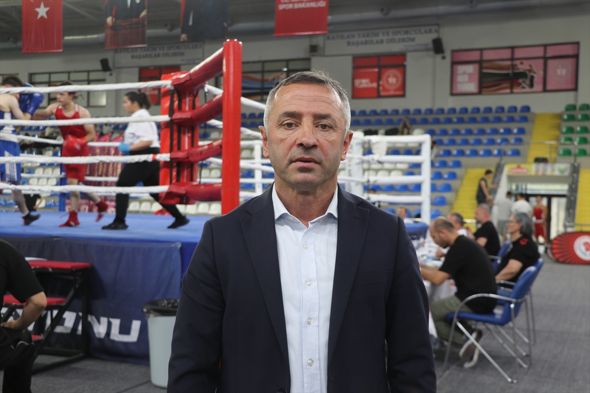 Rize'deki Yeşilay 23 Yaş Altı Türkiye Ferdi Boks Şampiyonası başladı