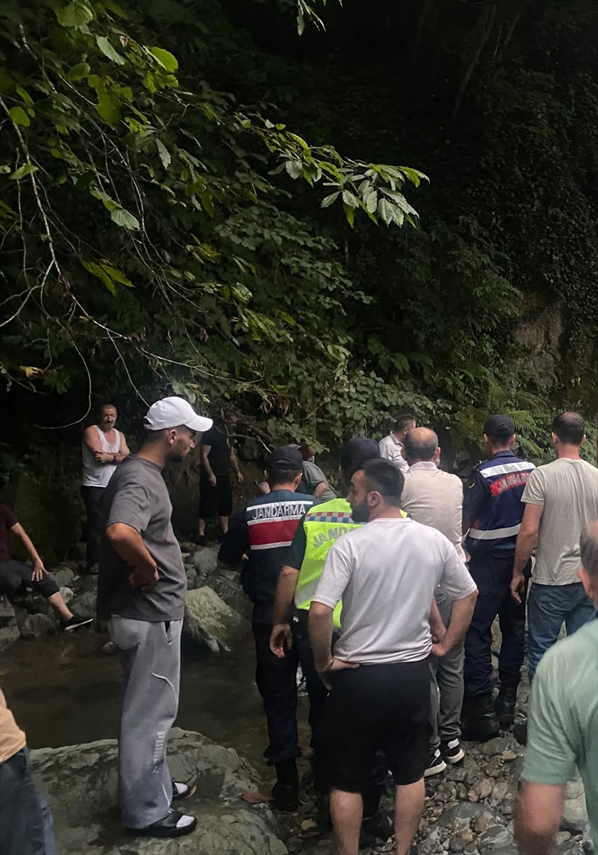 Ordu'da kayıp iki kız kardeşin cansız bedenleri derede bulundu