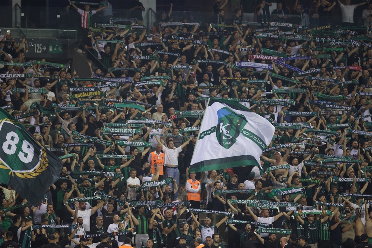 Trendyol Süper Lig: Kocaelispor ilk yarıyı önde bitirdi