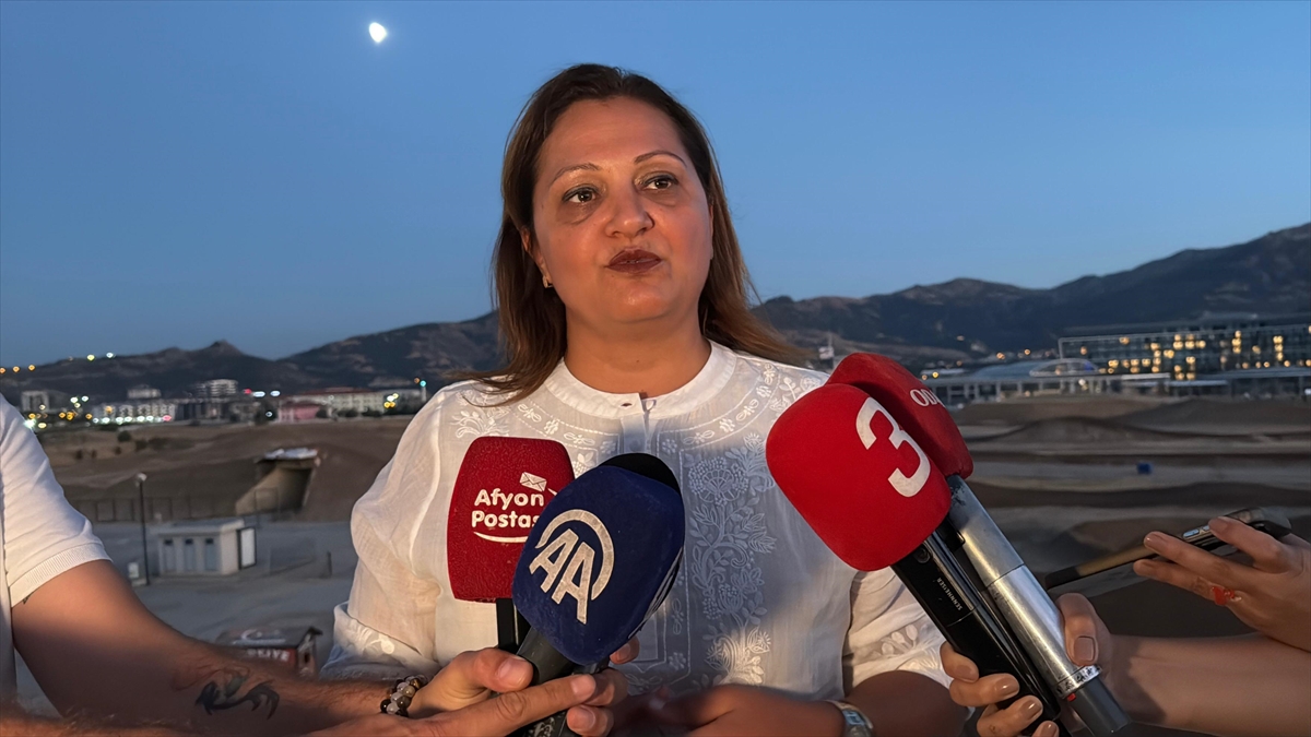 Dünya Motokros Şampiyonası'na 500 binin üzerinde seyirci bekleniyor