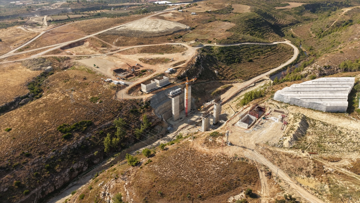 Bakan Uraloğlu: Antalya-Alanya Otoyolu'nda %30 fiziki ilerleme