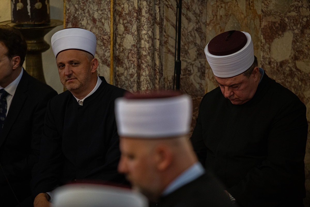 Bosna Hersek'te Mevlit Kandili dualarla ve coşkuyla idrak edildi