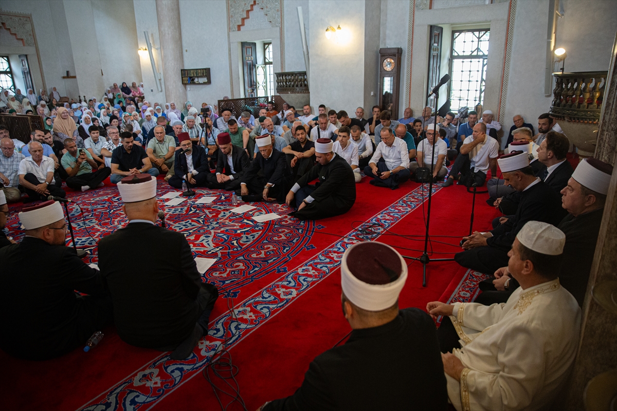 Bosna Hersek'te Mevlit Kandili dualarla ve coşkuyla idrak edildi