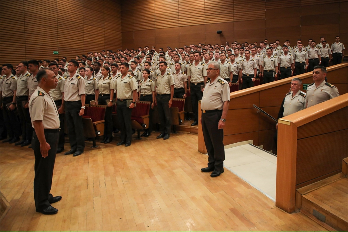 Orgeneral Tokel: Harp Okulu'nda teğmen adaylarına tecrübe aktardı