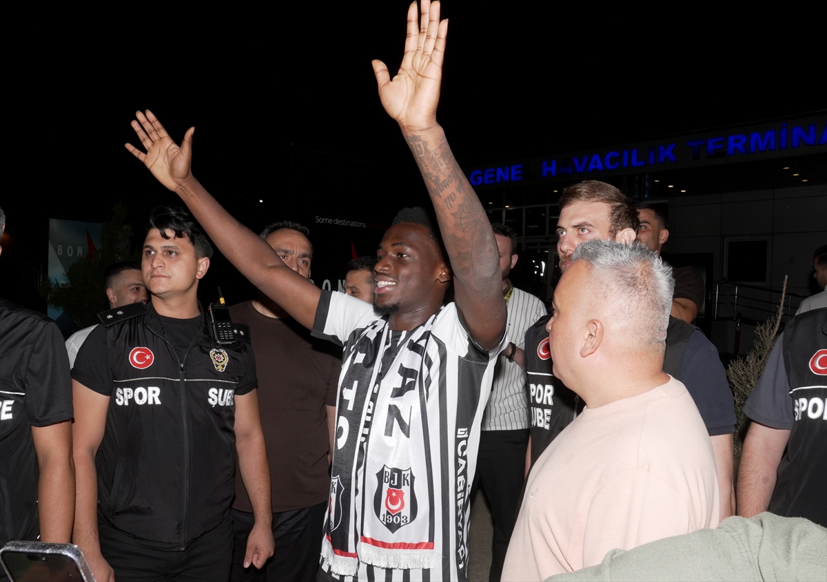 Ernest Poku: Beşiktaş'a transfer için İstanbul'da