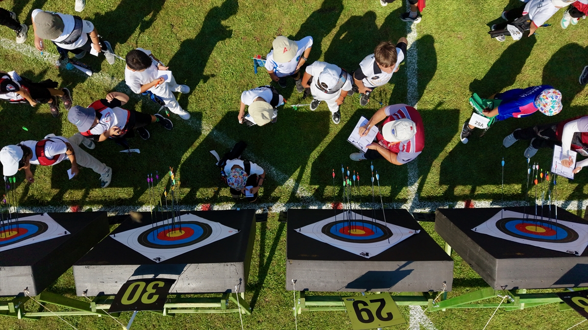 Düzce'de Okçuluk Şampiyonası Sürüyor: 1404 Sporcu Katılıyor