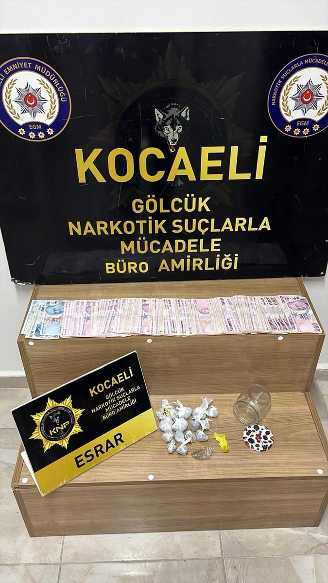 Kocaeli'de uyuşturucu operasyonu: Üç şüpheli tutuklandı